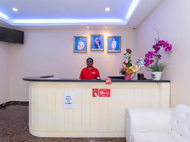 ג'והור בהרו Oyo 1228 R & R Motel מראה חיצוני תמונה